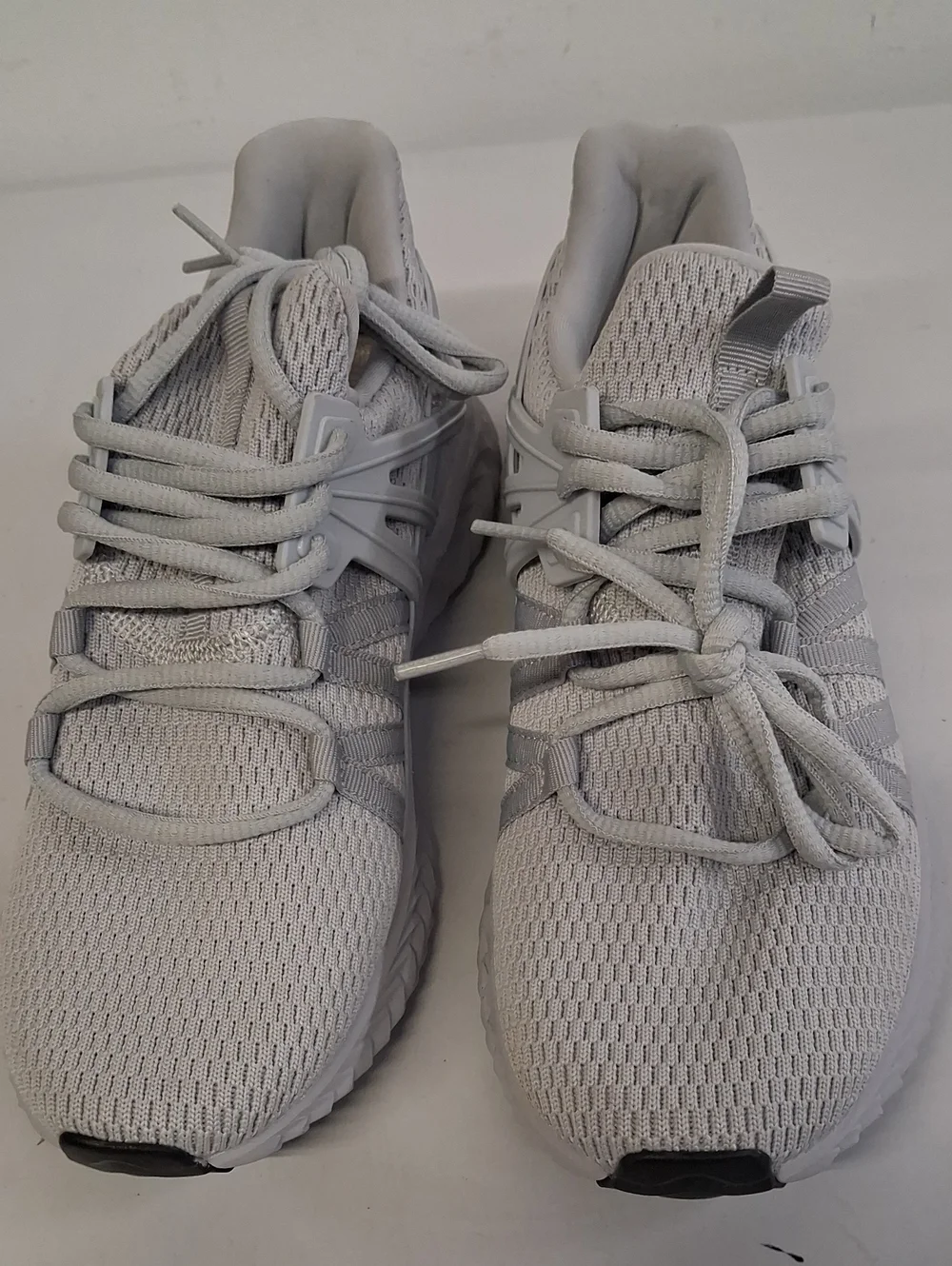 NWOTbWomen's Lightweight Breathable Running Sneakers - Grey